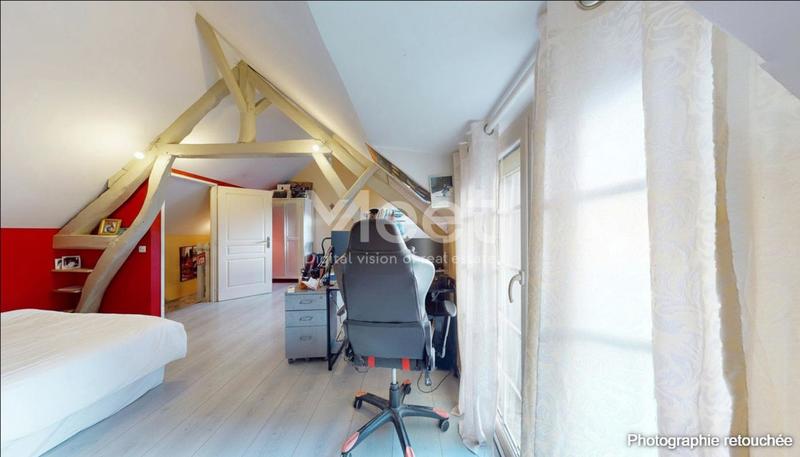 Propriété - 215 m² - 8 pièces