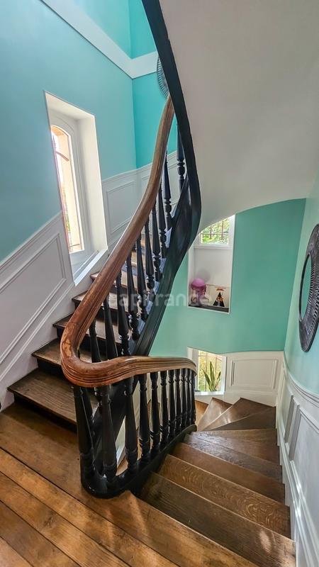 Maison de maîtres - 225 m² - 10 pièces