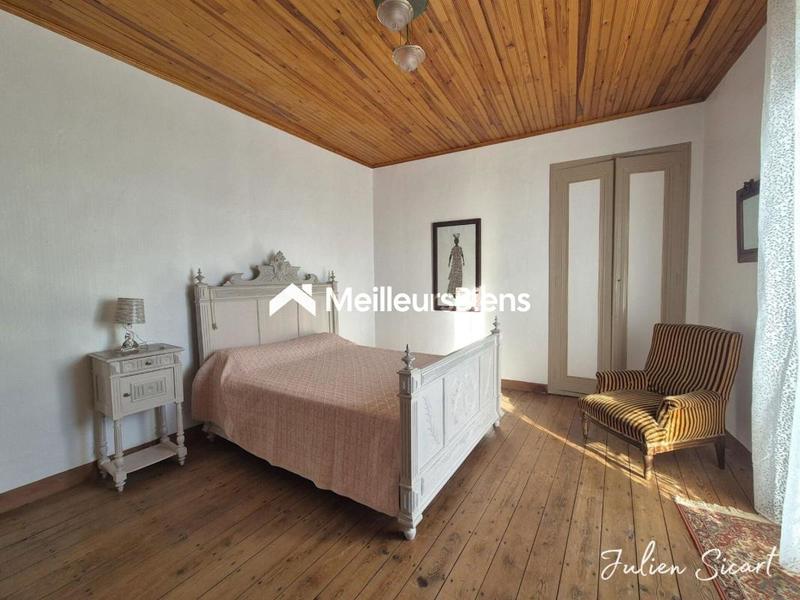 Maison - 160 m² - 5 pièces