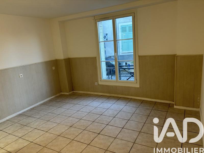 Maison - 300 m² - 10 pièces