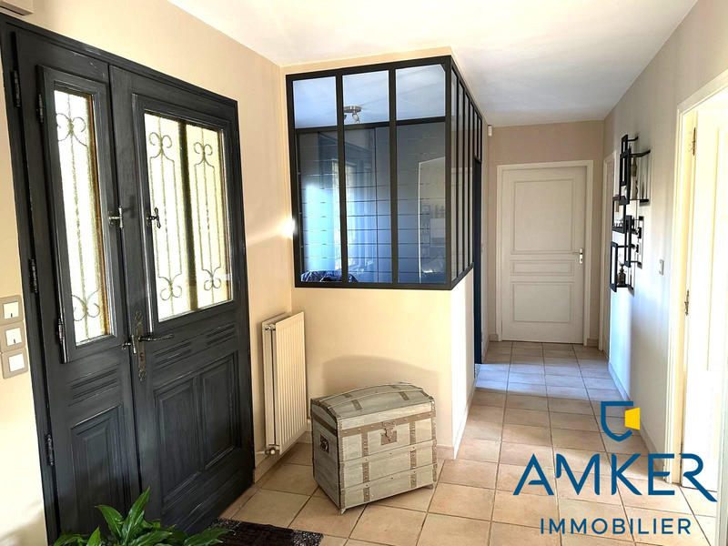 Maison - 181 m² - 7 pièces