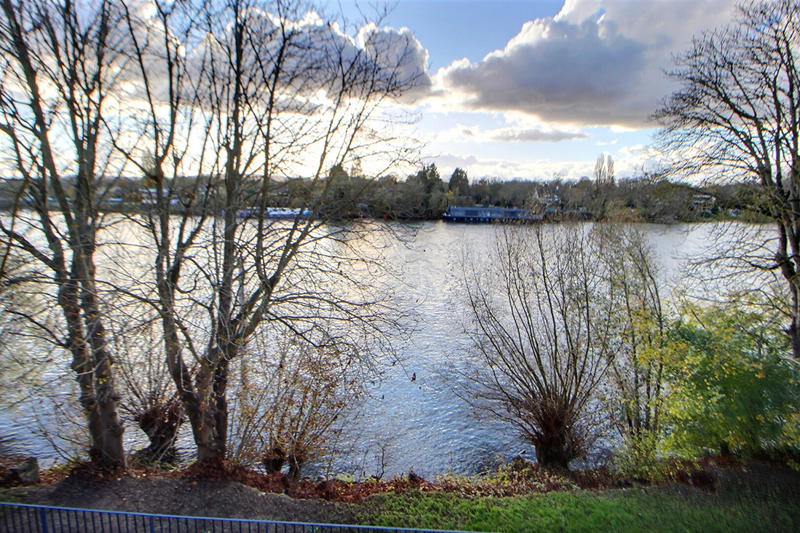 Appartement - 81 m² - 3 pièces