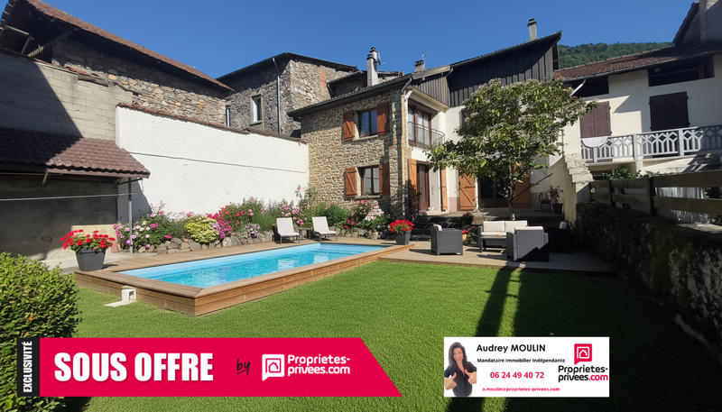 Maison - 228 m² - 7 pièces