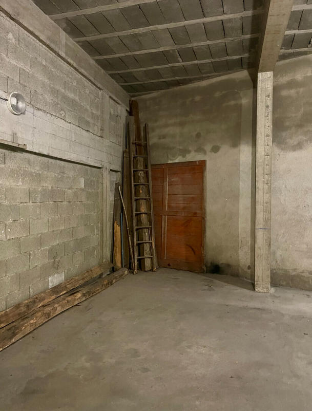 Parking / Garage - 50 m²