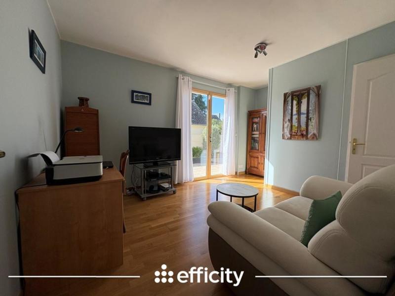 Maison - 215 m² - 6 pièces