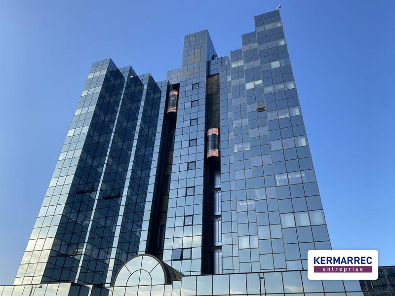 Bureau - 100 m² - 5 pièces