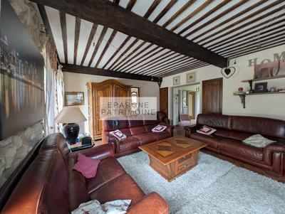 Maison traditionnelle - 203 m² - 9 pièces