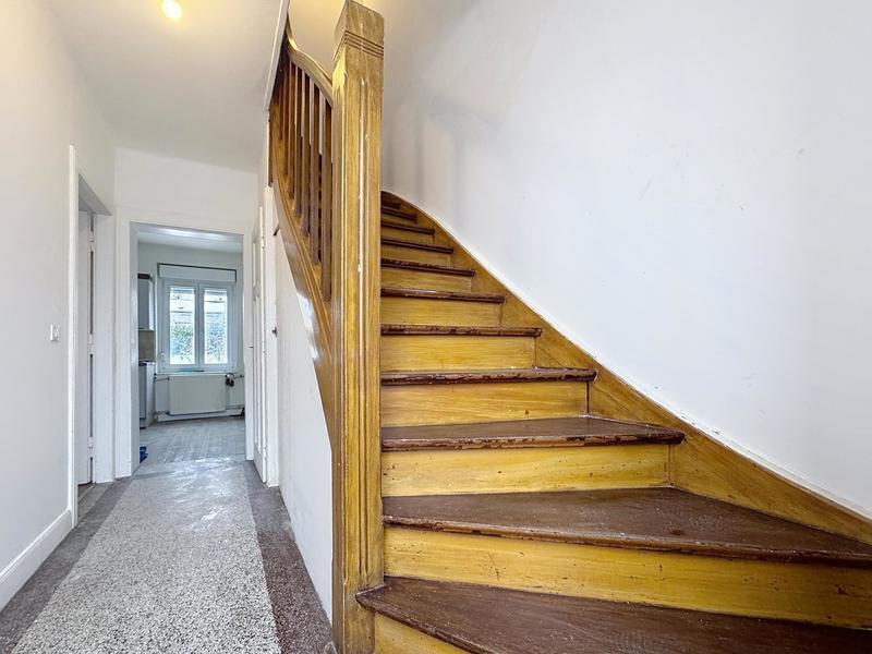 Maison - 67 m² - 5 pièces