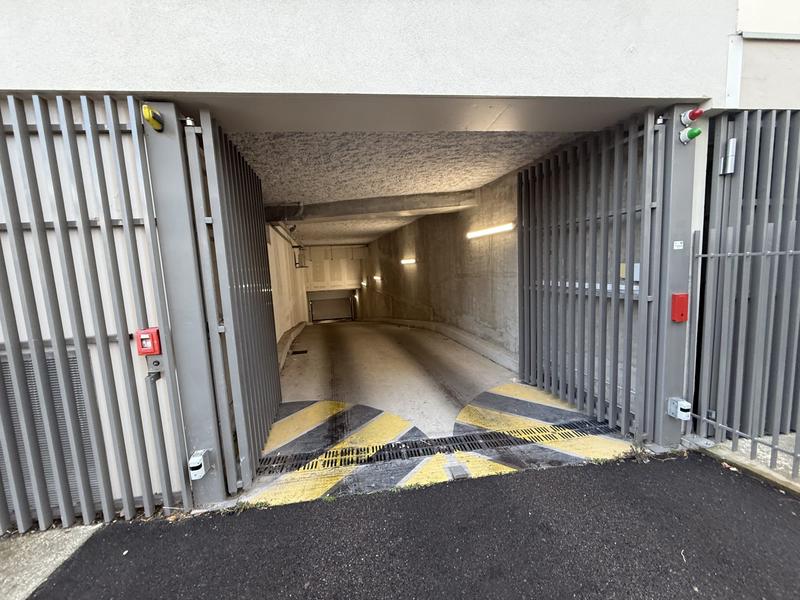 Parking / Garage - 1 m²