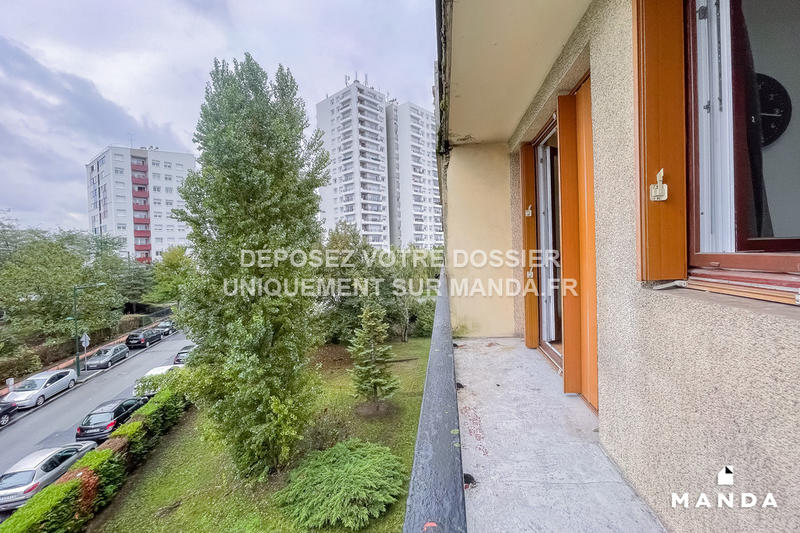 Chambre - 10 m² - 4 pièces