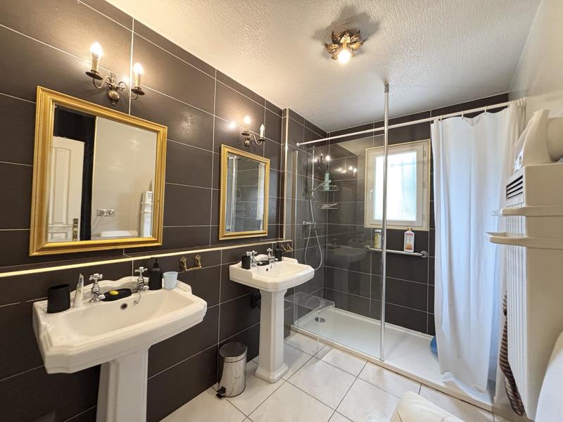 Maison - 96 m² - 4 pièces