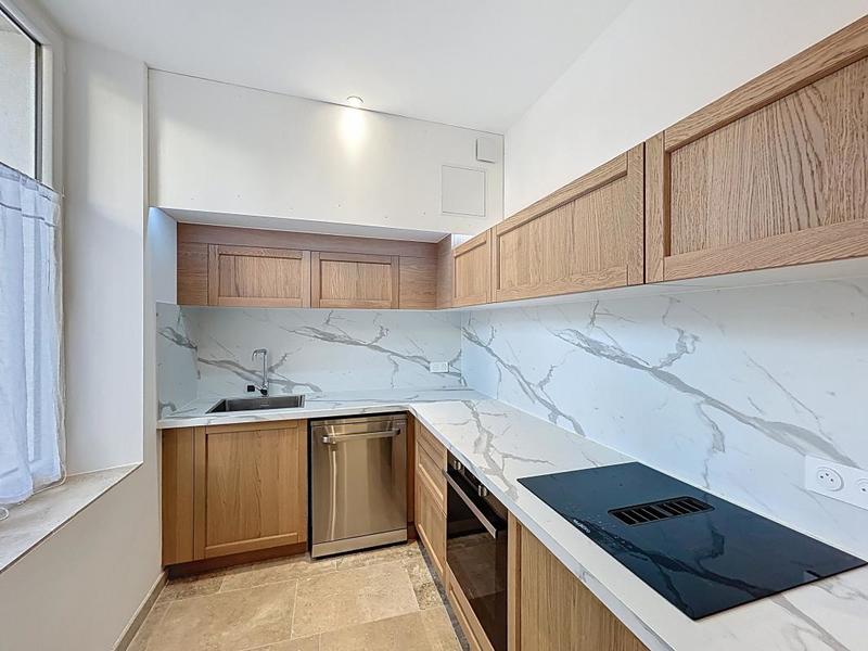 Appartement - 5 m² - 3 pièces