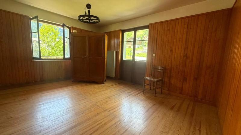 Maison - 167 m² - 8 pièces