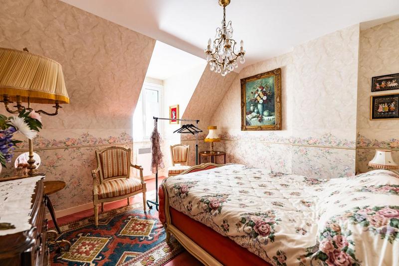 Villa - 290 m² - 7 pièces