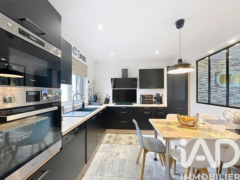 Maison - 108 m² - 4 pièces