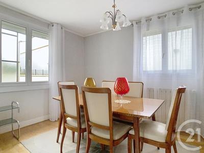 Maison - 65 m² - 4 pièces