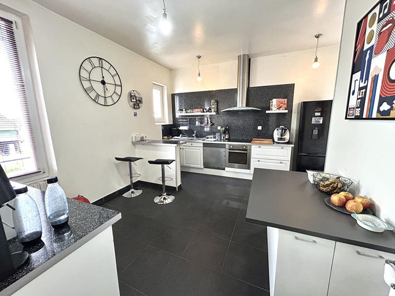 Maison - 164 m² - 6 pièces