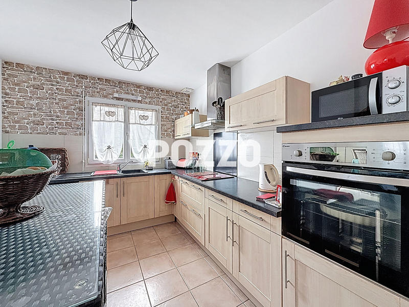 Maison - 107 m² - 5 pièces