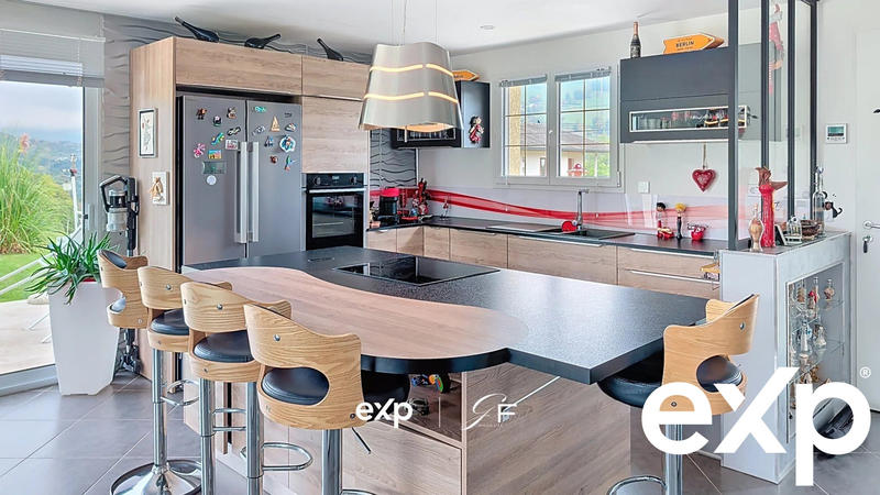 Maison - 94 m² - 4 pièces