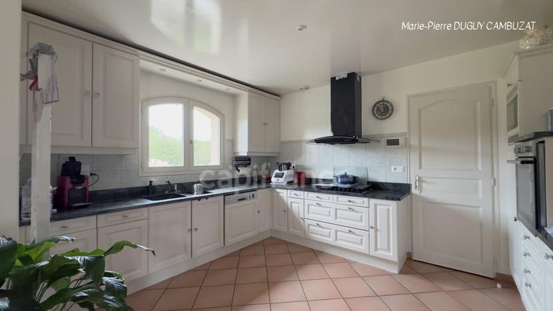 Maison - 172 m² - 6 pièces