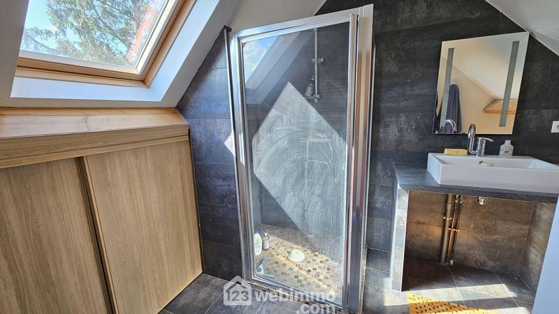 Maison - 175 m² - 8 pièces