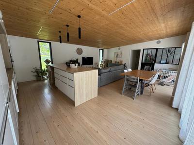 Maison - 170 m² - 7 pièces