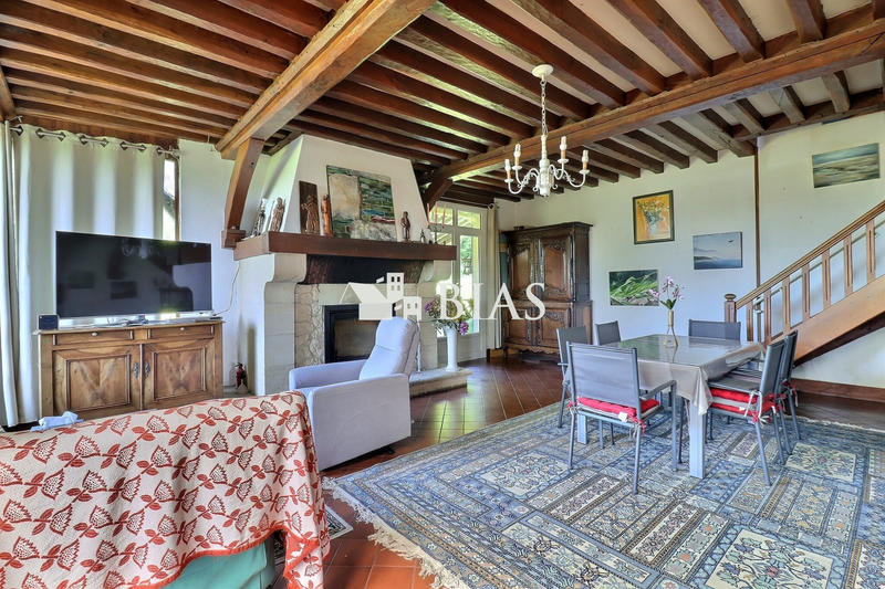 Maison - 170 m² - 6 pièces