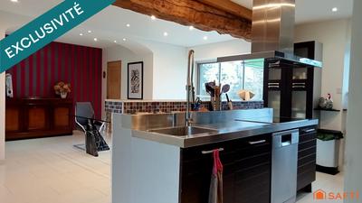 Maison - 300 m² - 5 pièces