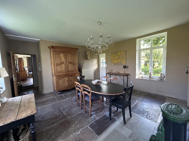 Maison ancienne - 285 m² - 8 pièces