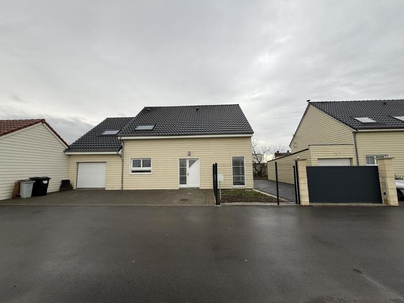 Pavillon - 153 m² - 8 pièces