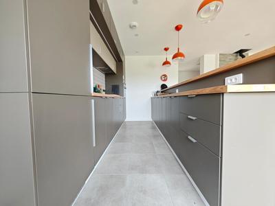 Maison - 169 m² - 6 pièces