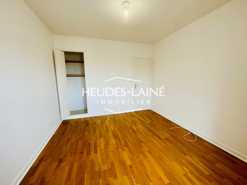 Appartement - 85 m² - 3 pièces