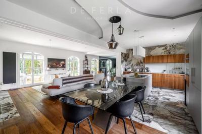 Villa - 370 m² - 8 pièces