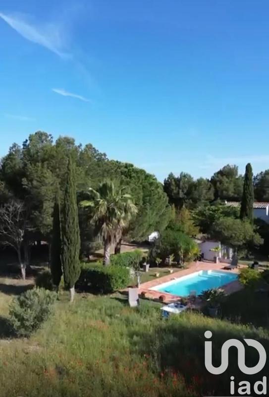 Maison - 252 m² - 12 pièces