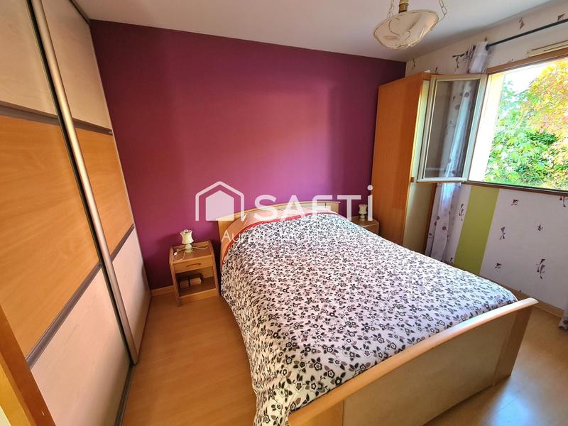 Maison - 185 m² - 8 pièces