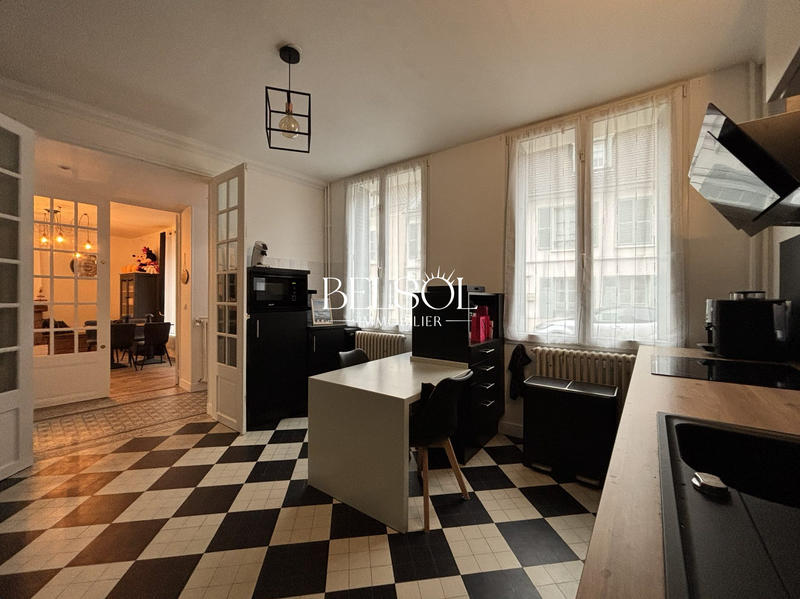 Maison ancienne - 197 m² - 7 pièces