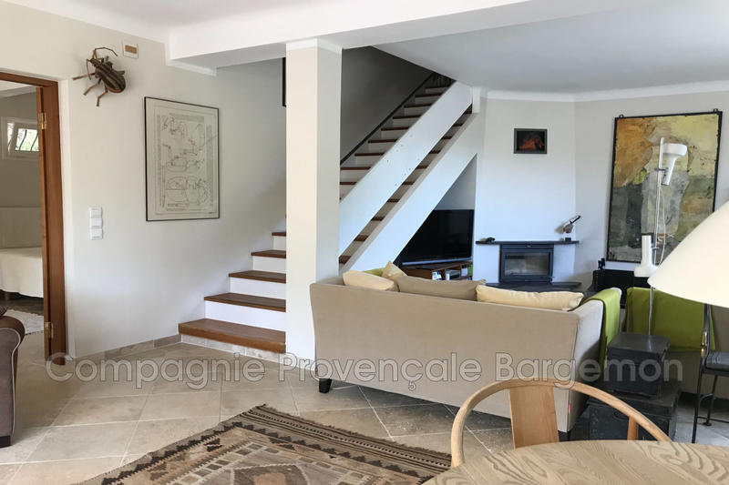 Maison - 250 m² - 7 pièces