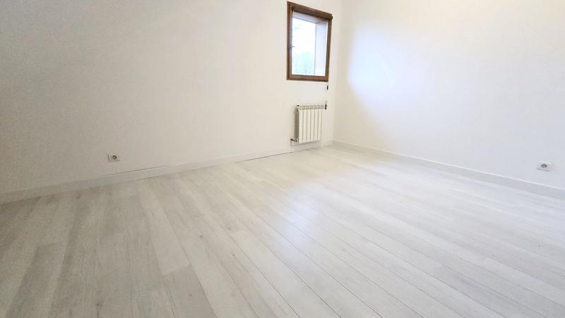 Maison - 252 m² - 6 pièces