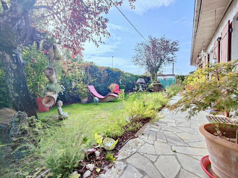 Maison - 191 m² - 6 pièces