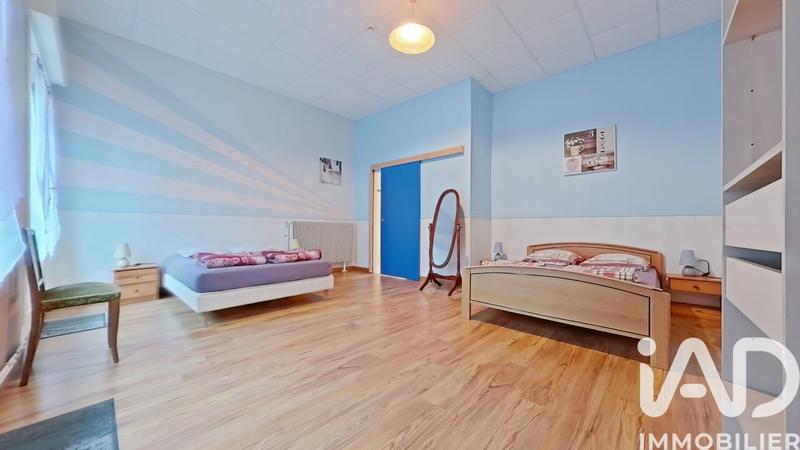 Maison - 891 m² - 15 pièces