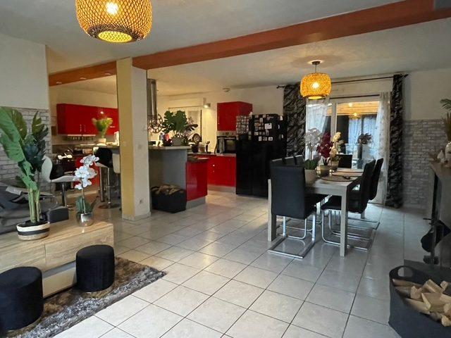 Maison - 119 m² - 6 pièces