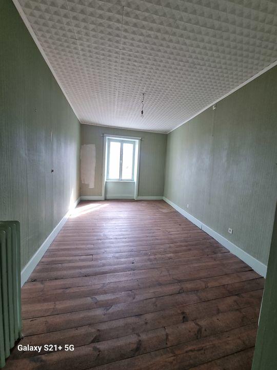 Maison de village - 250 m² - 10 pièces