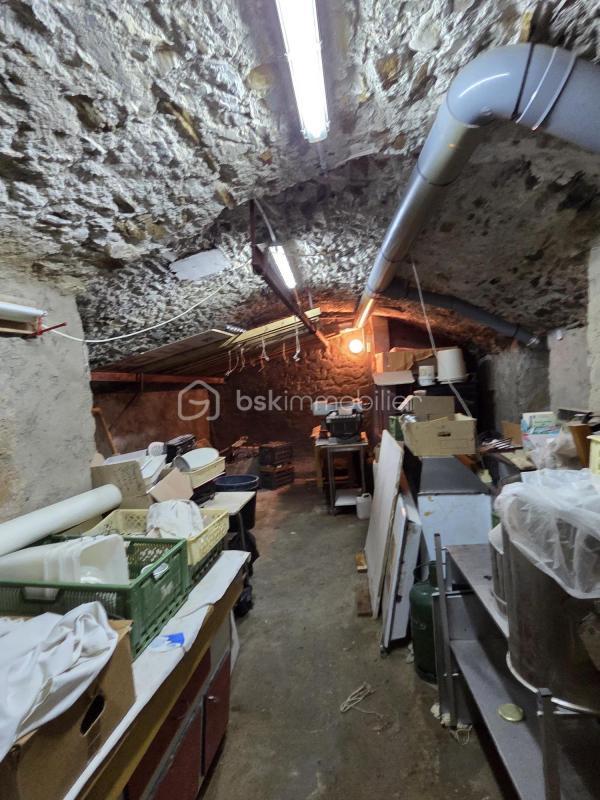 Immeuble - 172 m² - 6 pièces