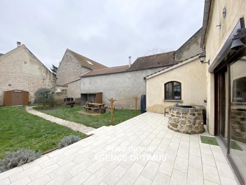 Maison - 102 m² - 4 pièces