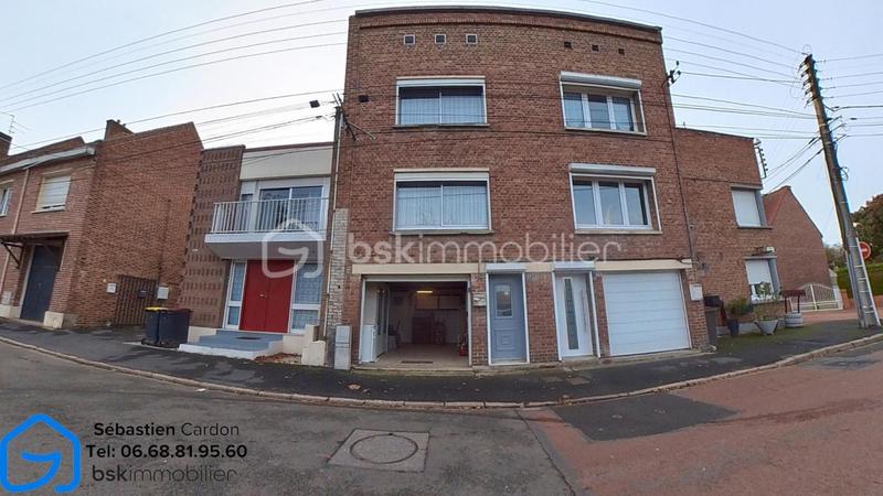 Maison de ville - 89 m² - 5 pièces