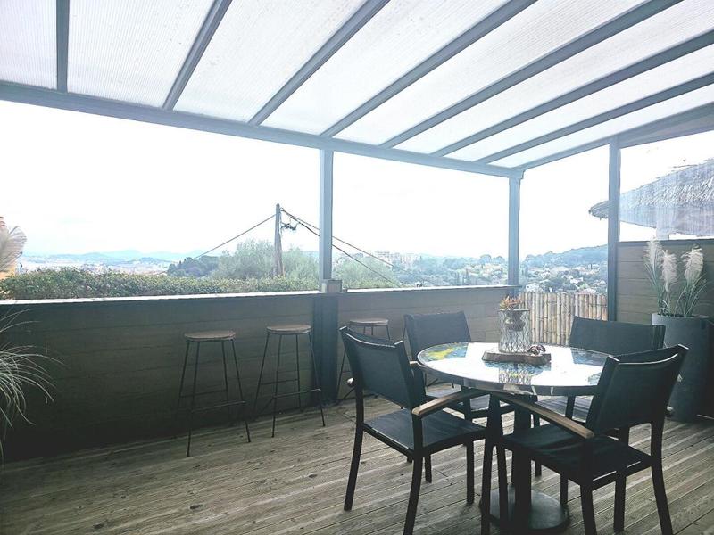 Maison - 262 m² - 9 pièces