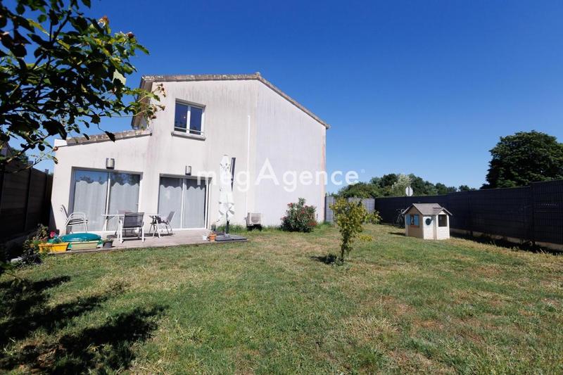 Maison - 91 m² - 4 pièces