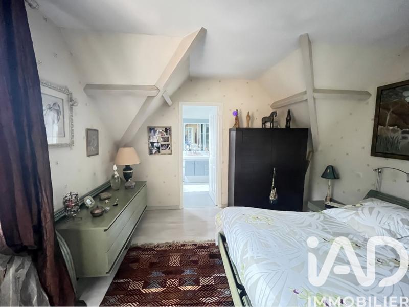 Maison - 196 m² - 8 pièces