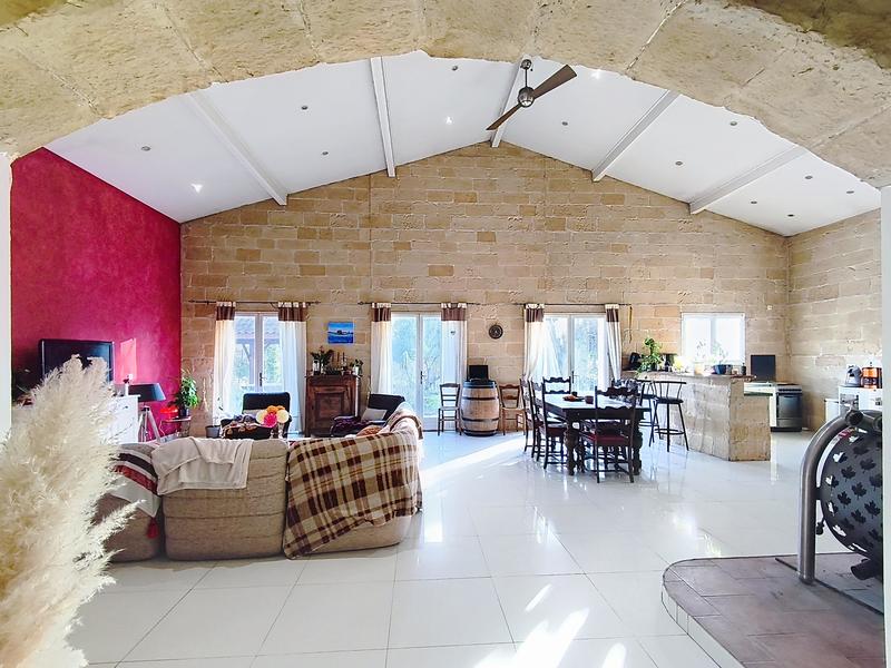 Maison - 175 m² - 6 pièces