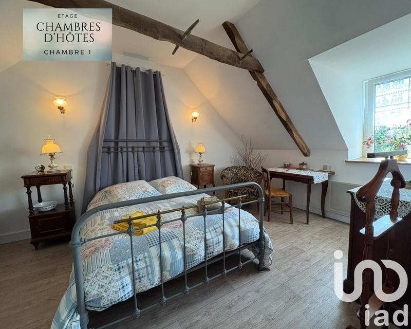 Maison - 218 m² - 10 pièces